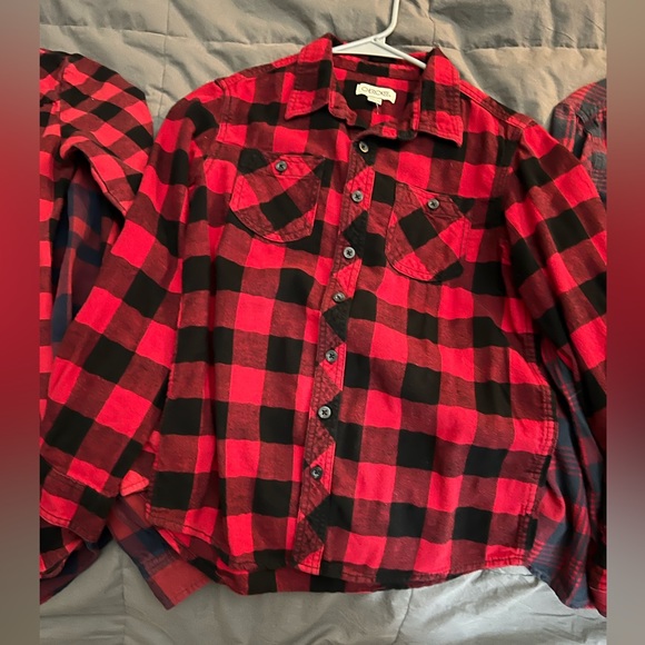 4 Large Red Flannel different prints for winter priced for all 4 - Picture 5 of 7